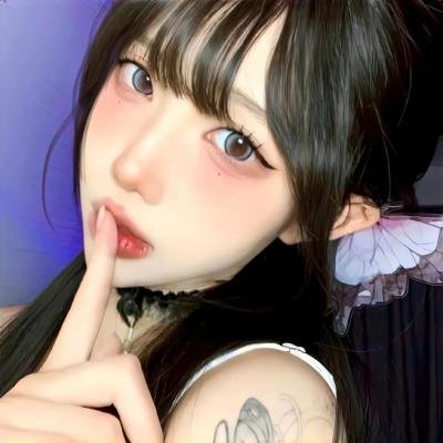 等爱的女神